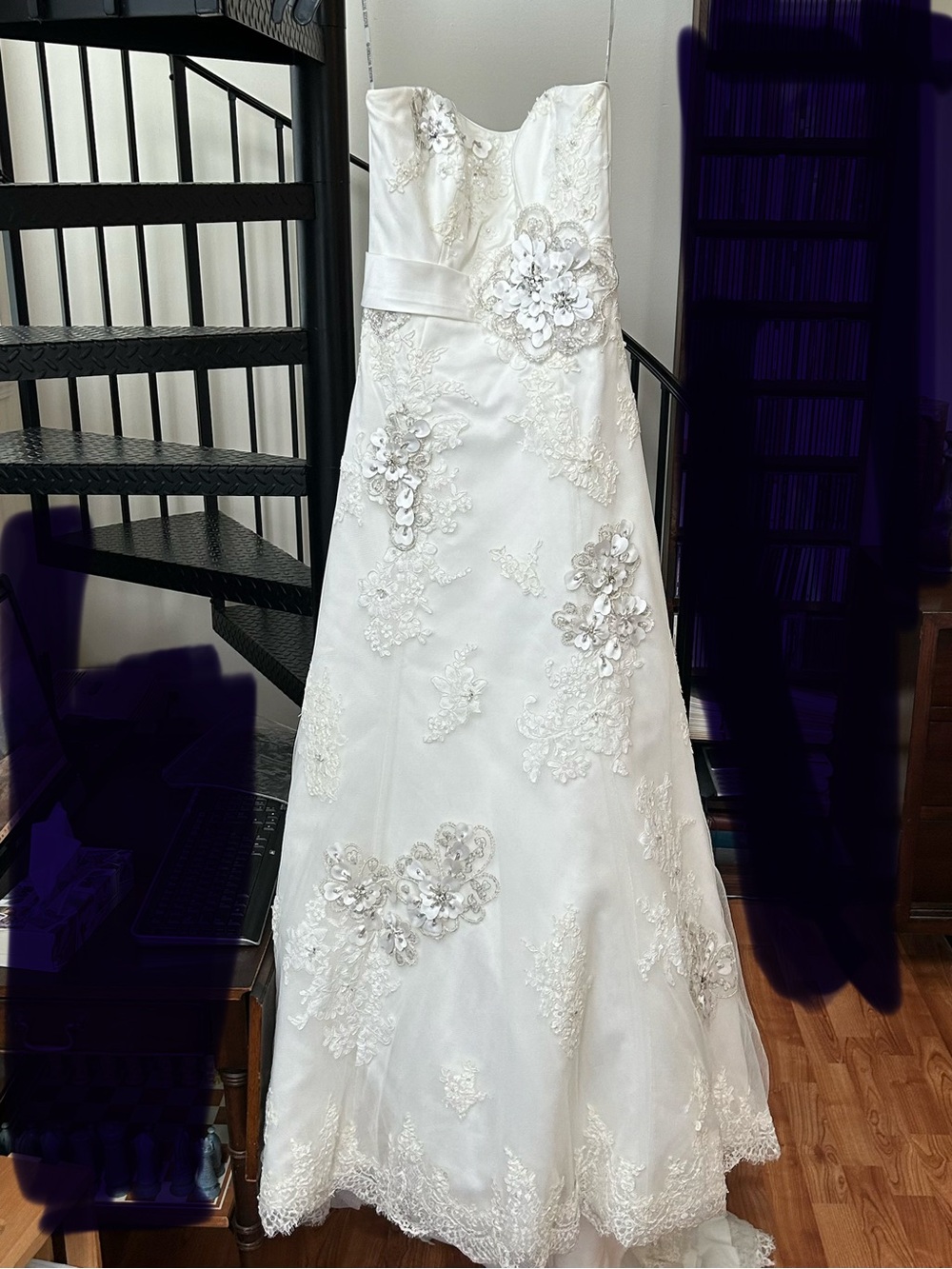 Maggie Sottero Wedding dress Geneva